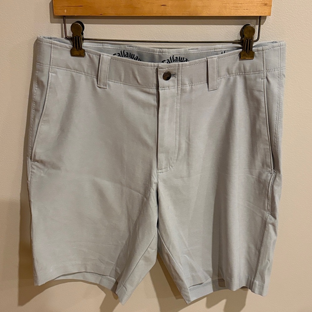 Callaway Men's Light Gray Flat Front Shorts